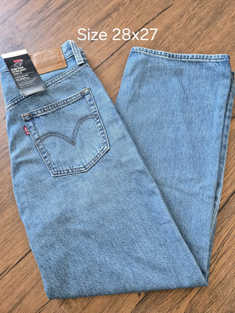Levi's Women's Light Wash Boot Cut Jeans - Picture 1 of 3